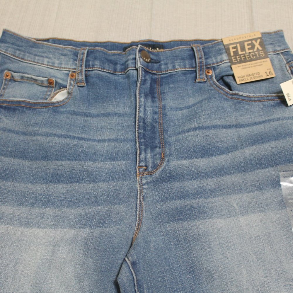 NWT Aeropostale size 16 jeggings